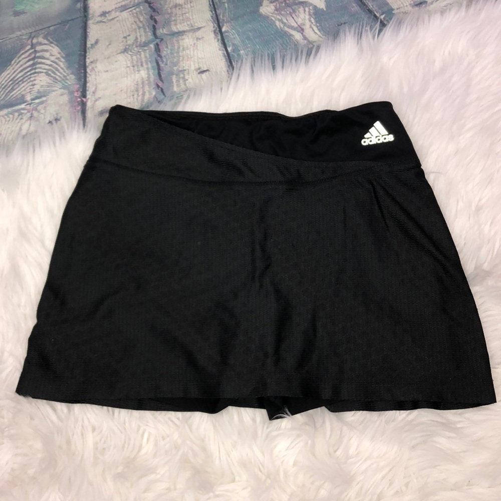 Adidas women’s black skort shorts running Small